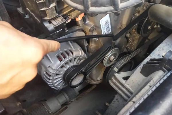 掇刀转速传感器的工作原理是什么?